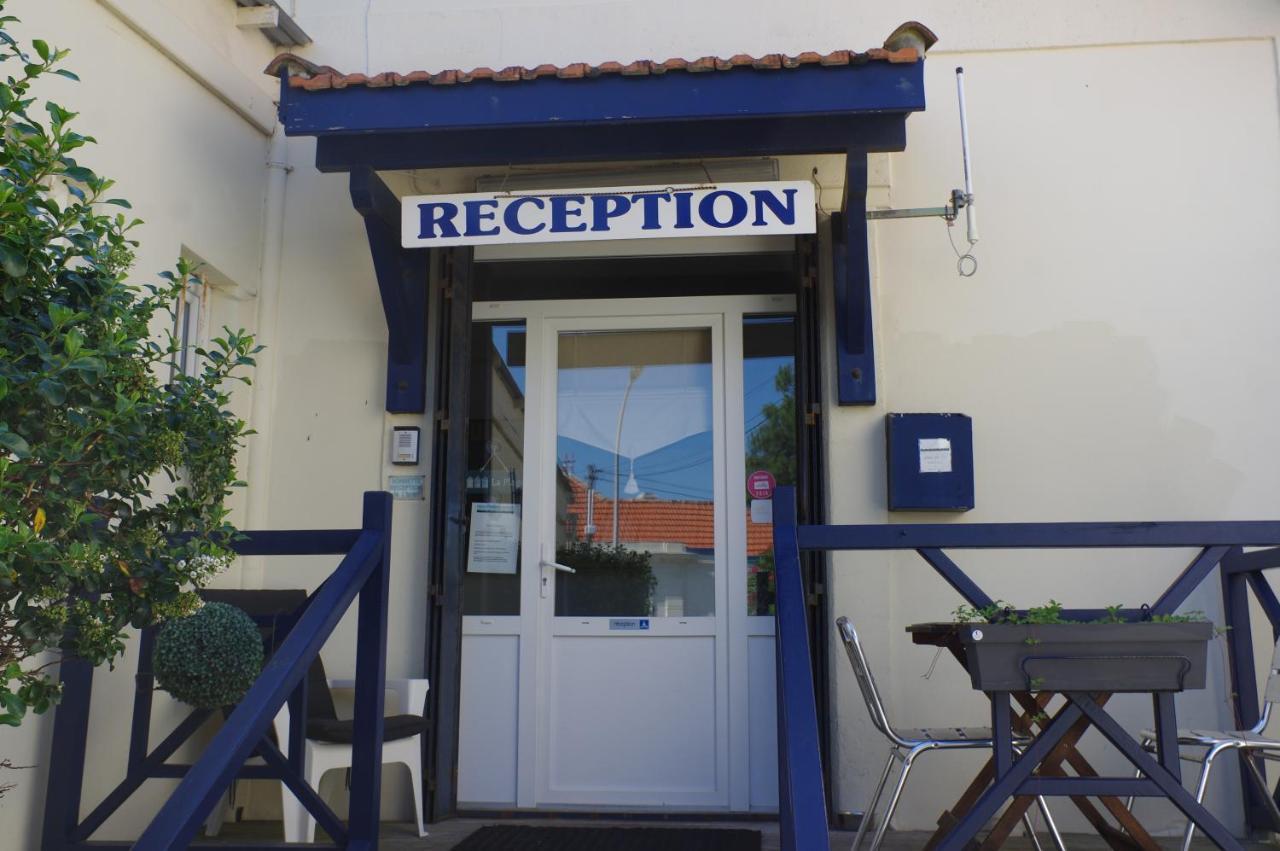 Hotel L'Arbousier Soulac-sur-Mer Exterior photo